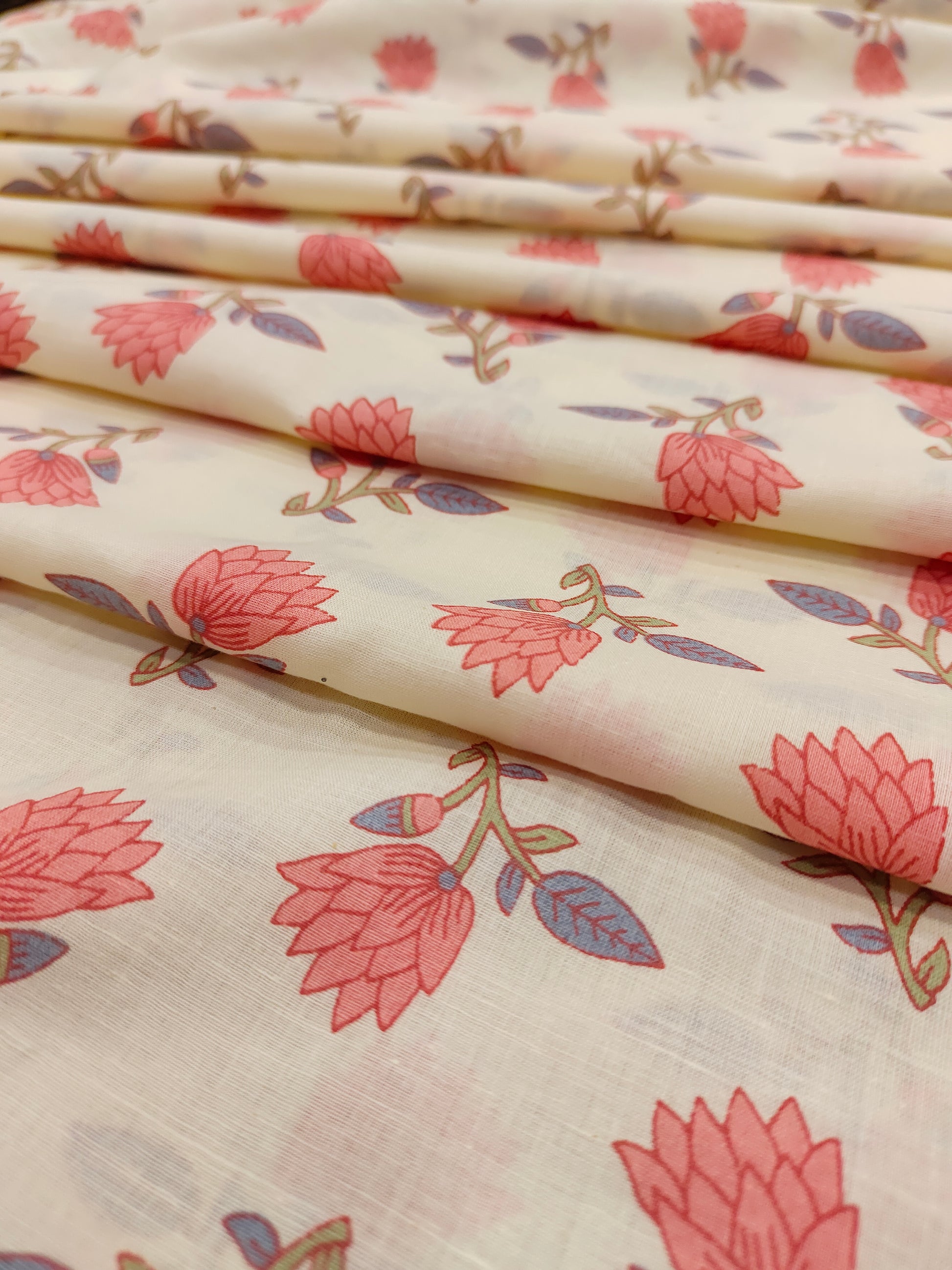 Cream base with tomato flowers print