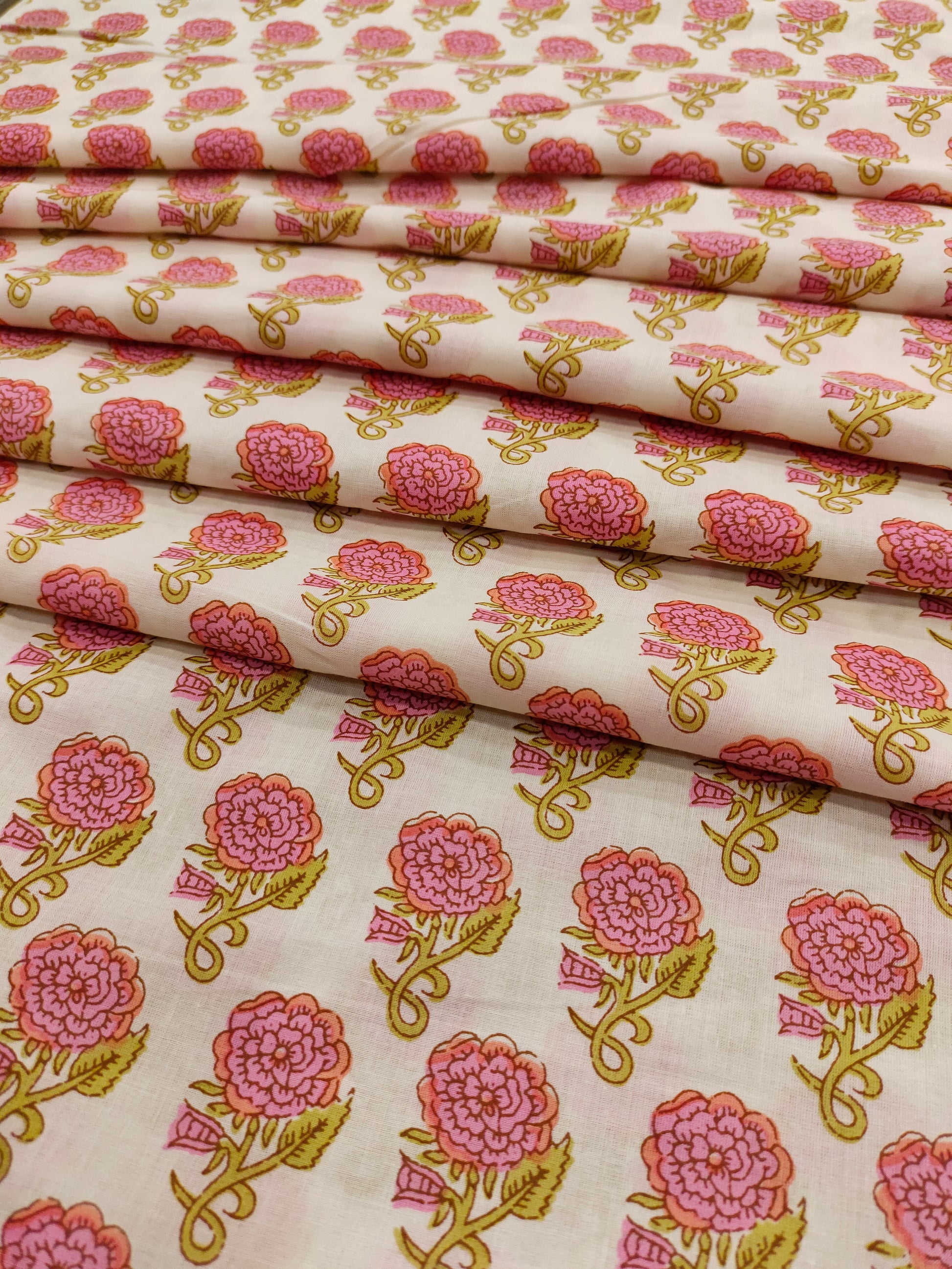 Double shaded flowers on a cream base