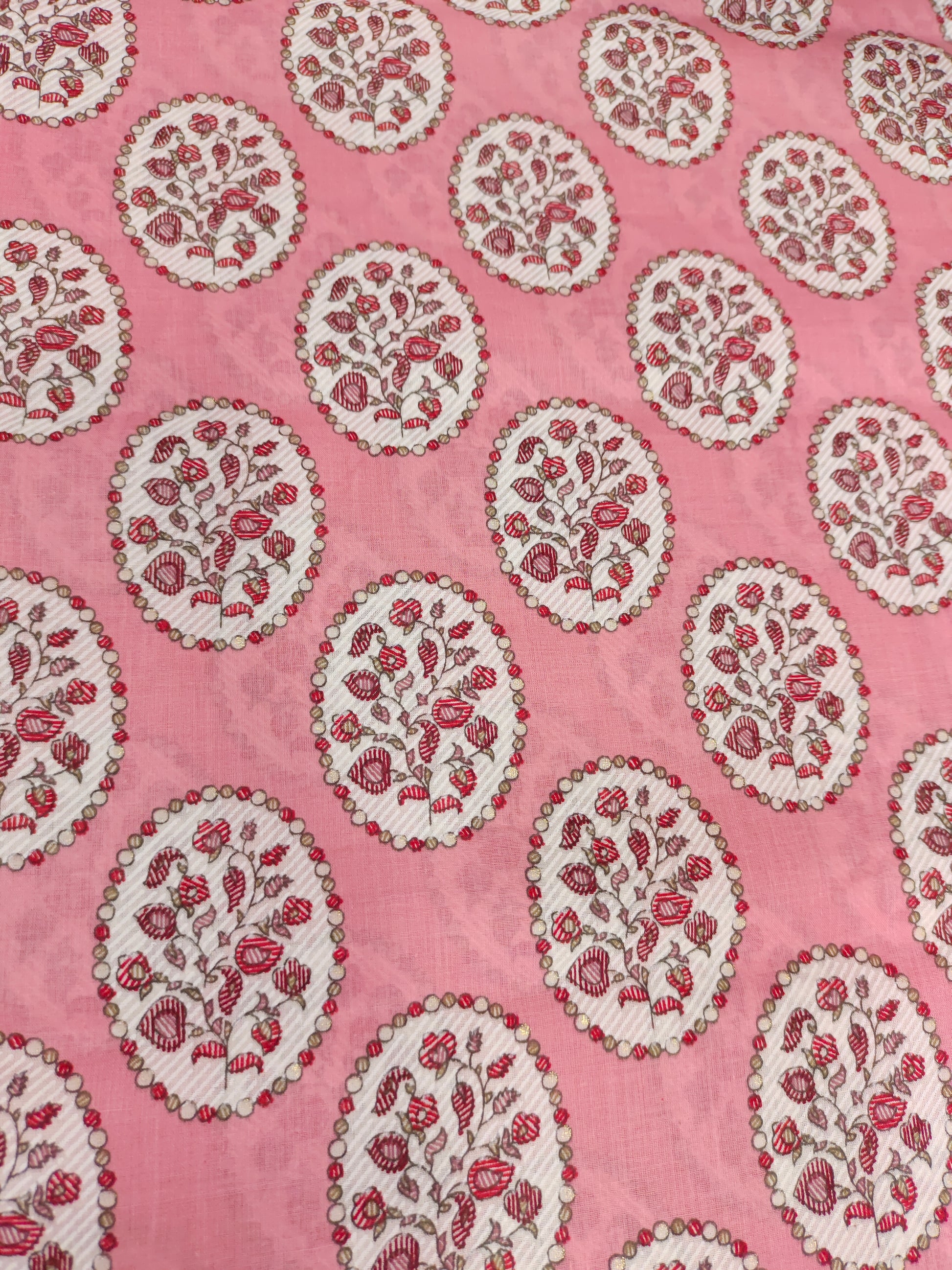 100% mill cotton fabric pink base