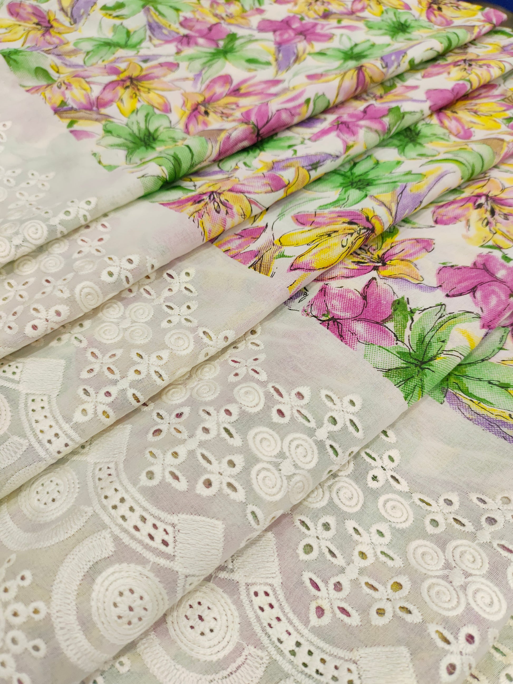 Cotton border chikan with digital print