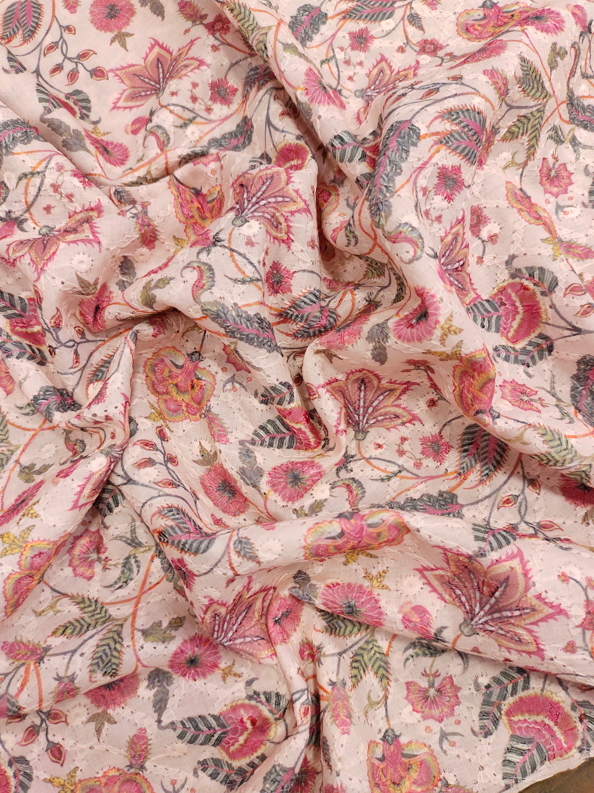 Cotton chikan with digital print with tomota color highlights