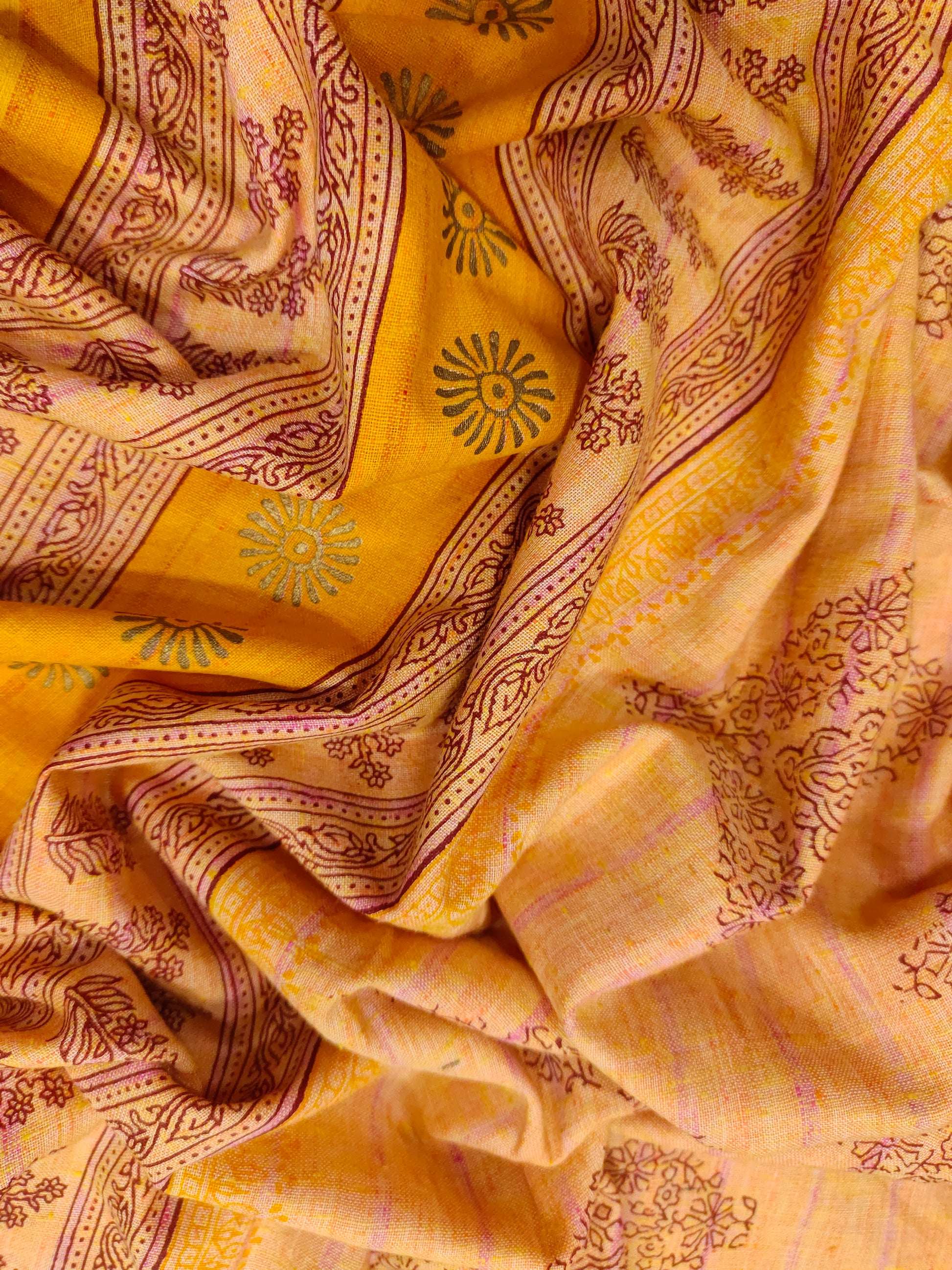 Cotton handblock print with big motifs and daman border