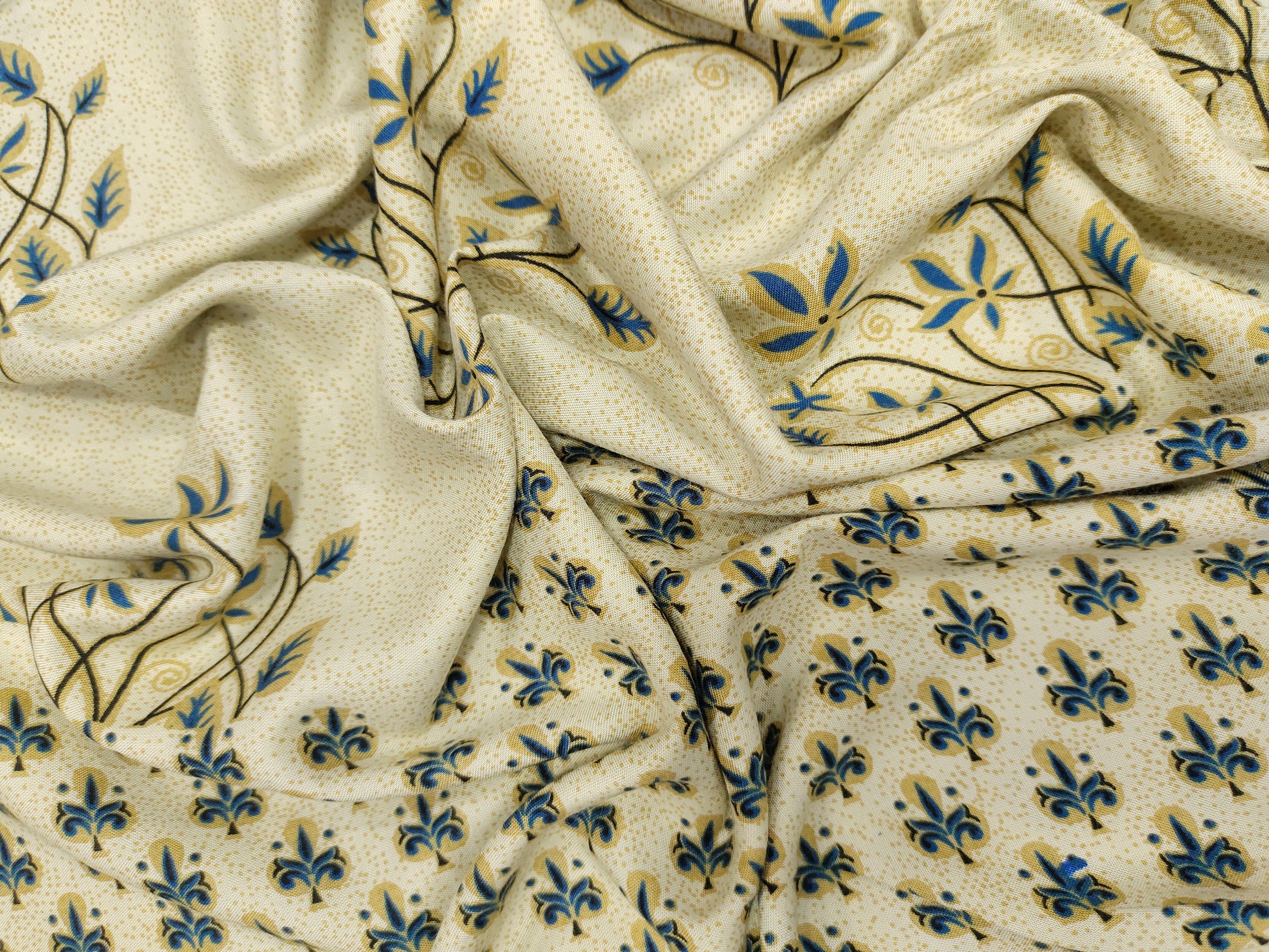Beige base with floral & daman motifs