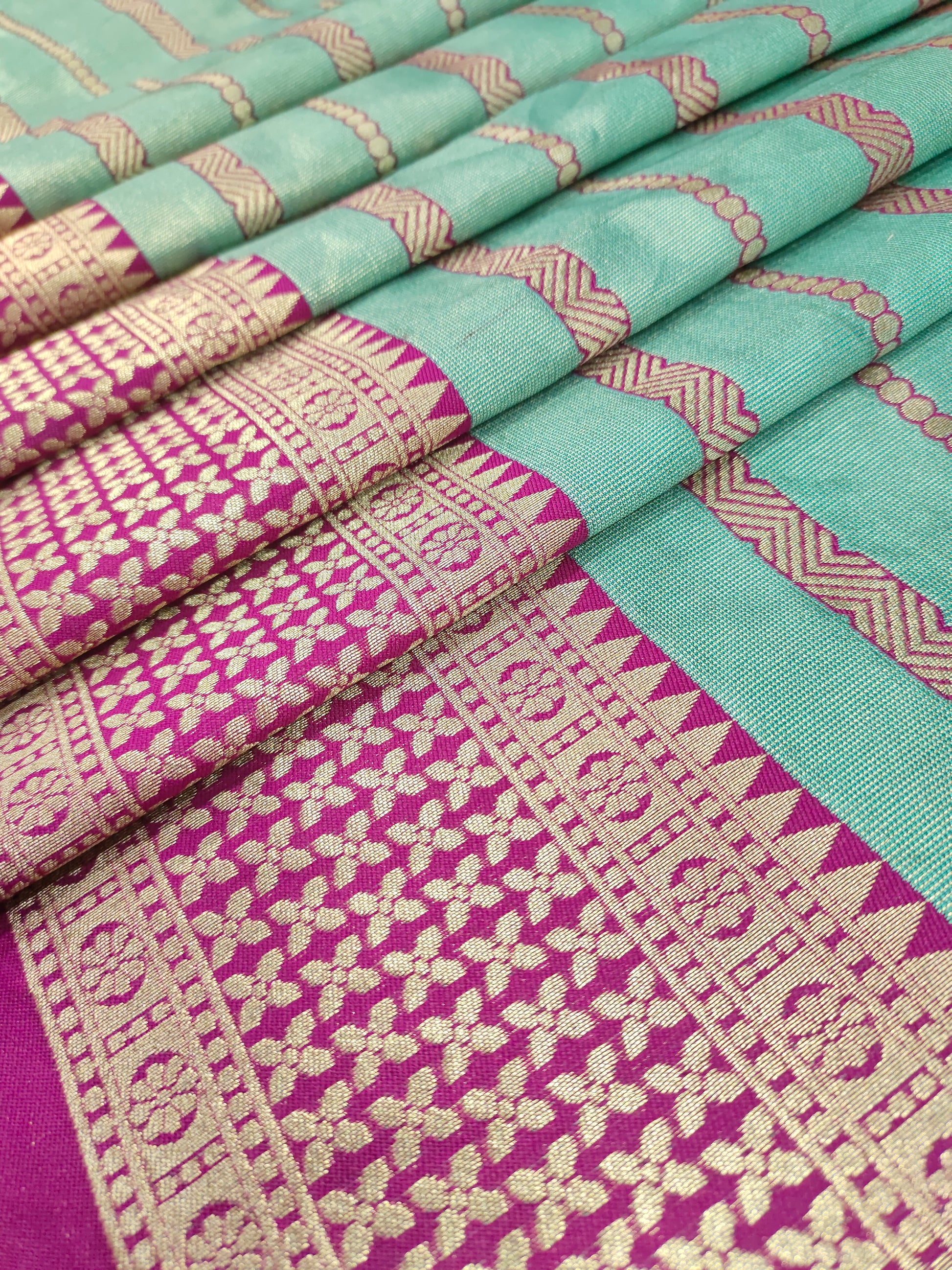 Sea green with magenta color