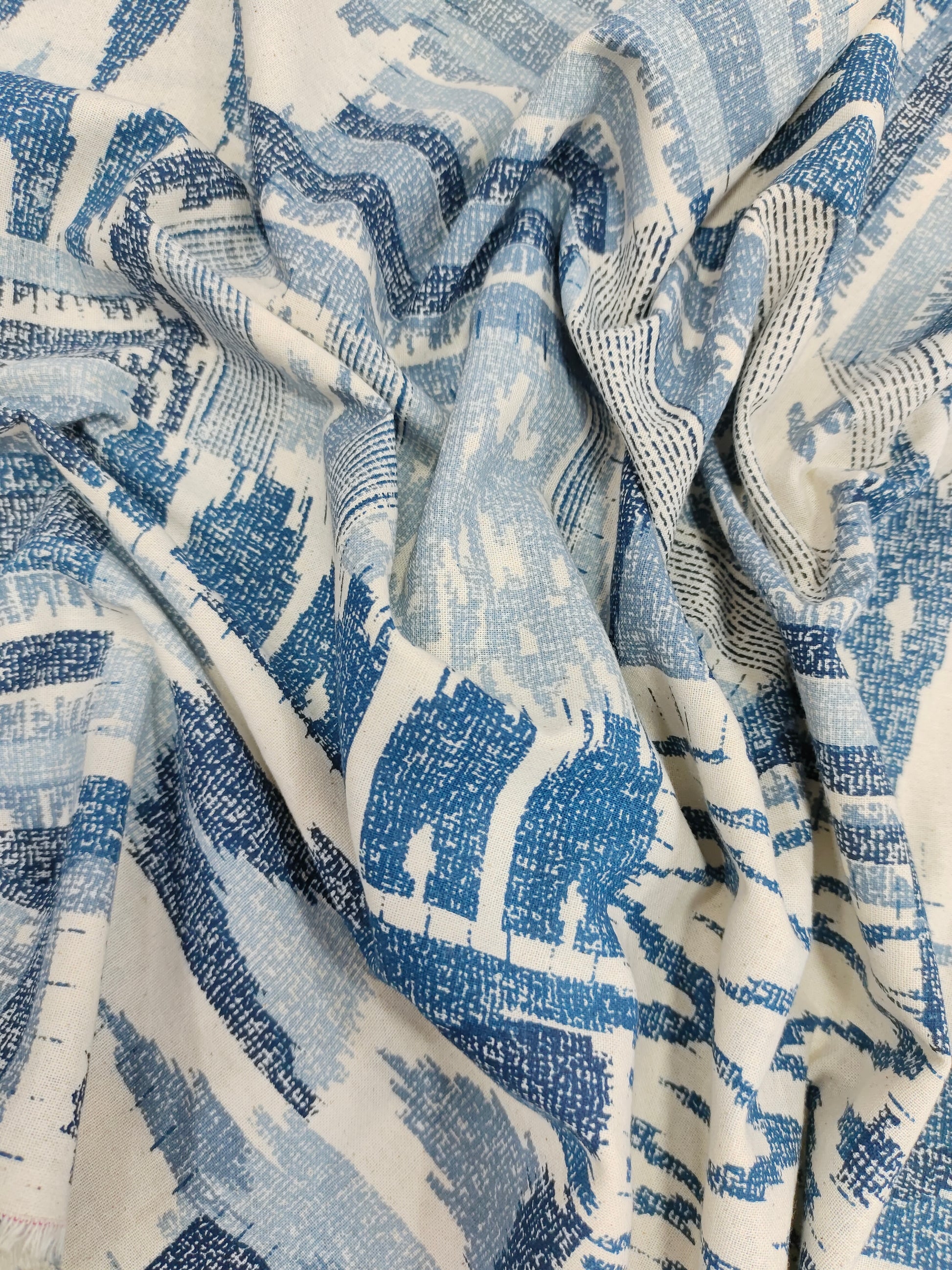 Flex cotton fabric with light and dark blue print