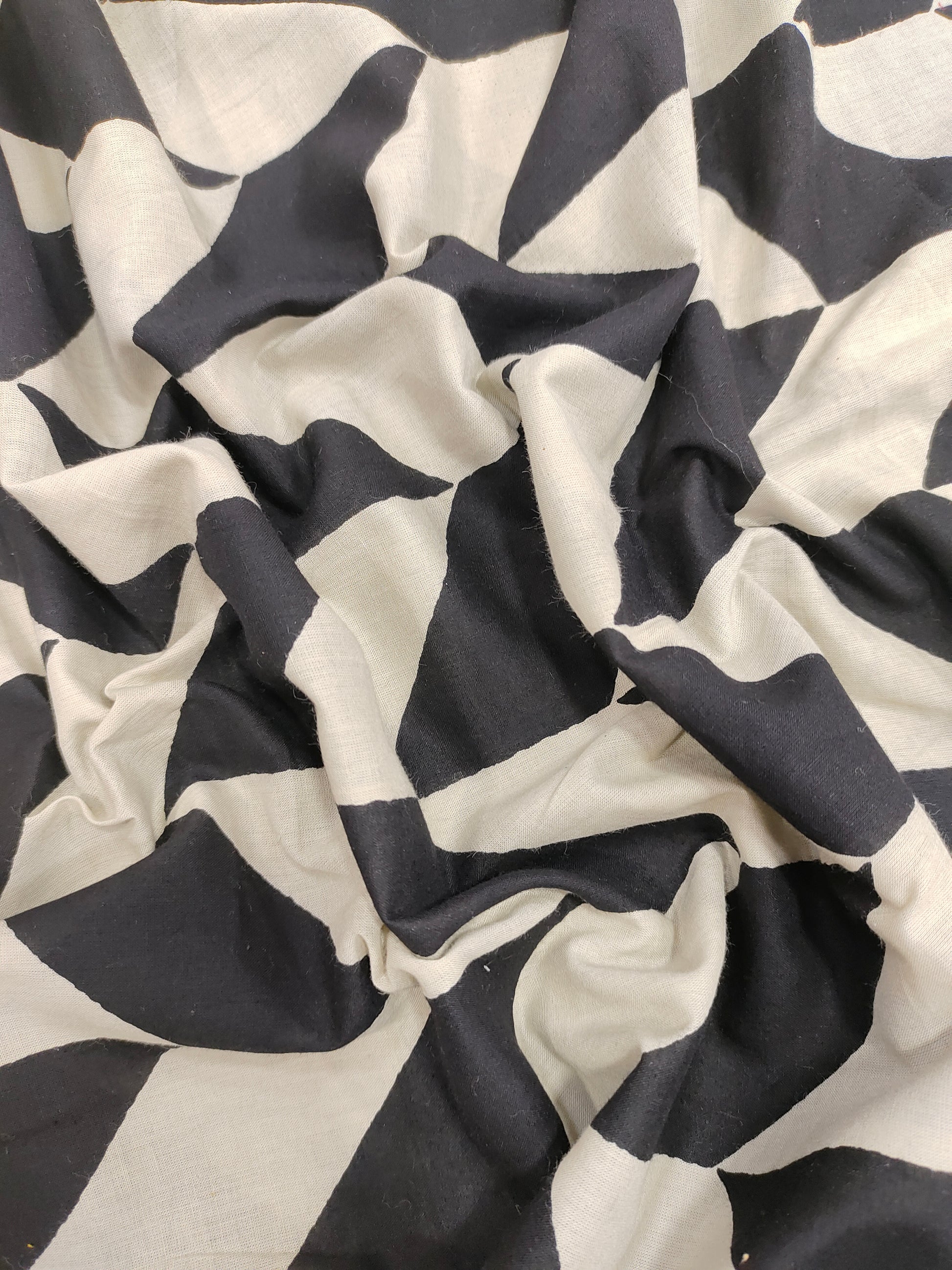 Cotton 60's tropical print