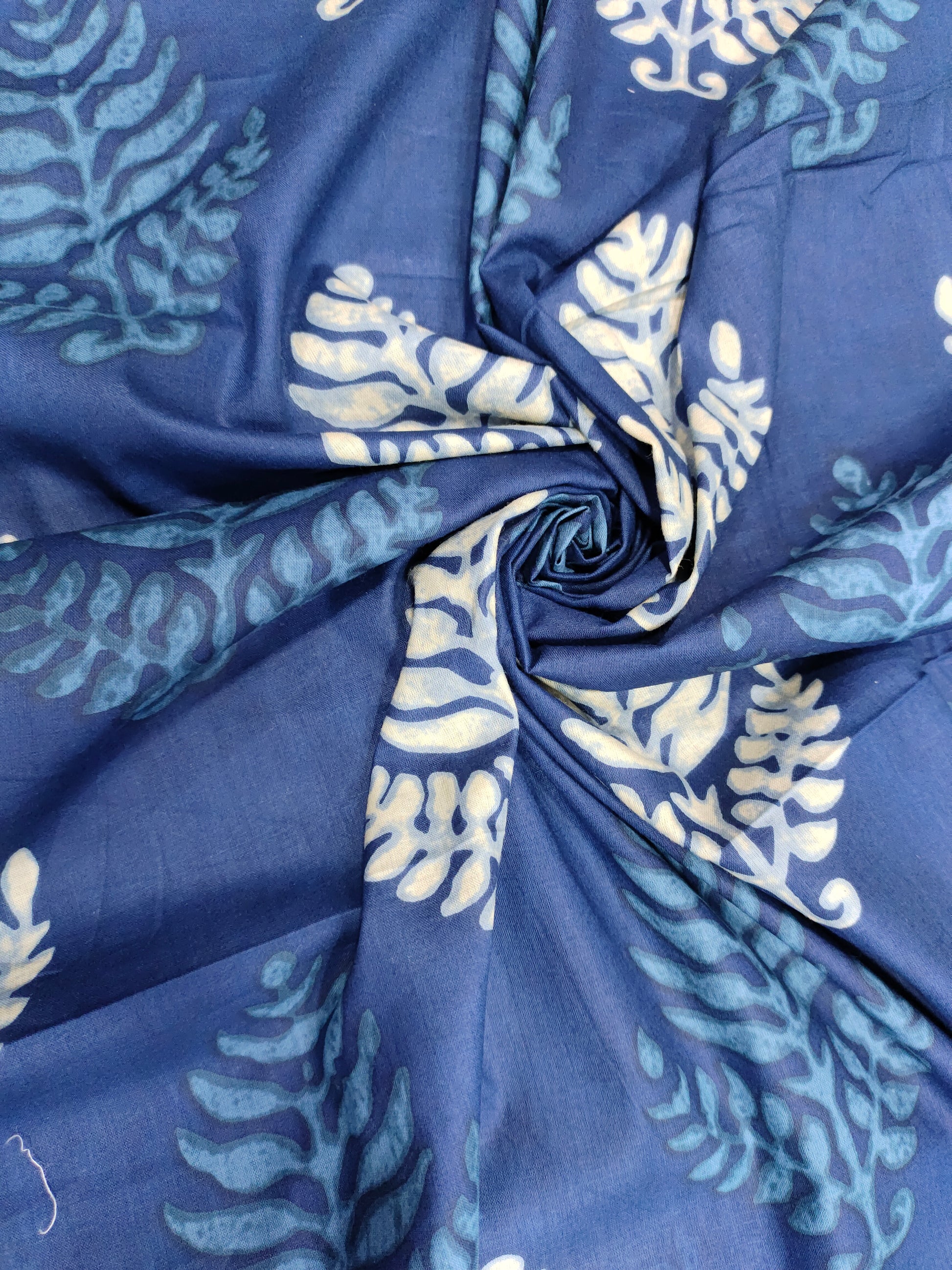 Cotton indigo color screen print fabric