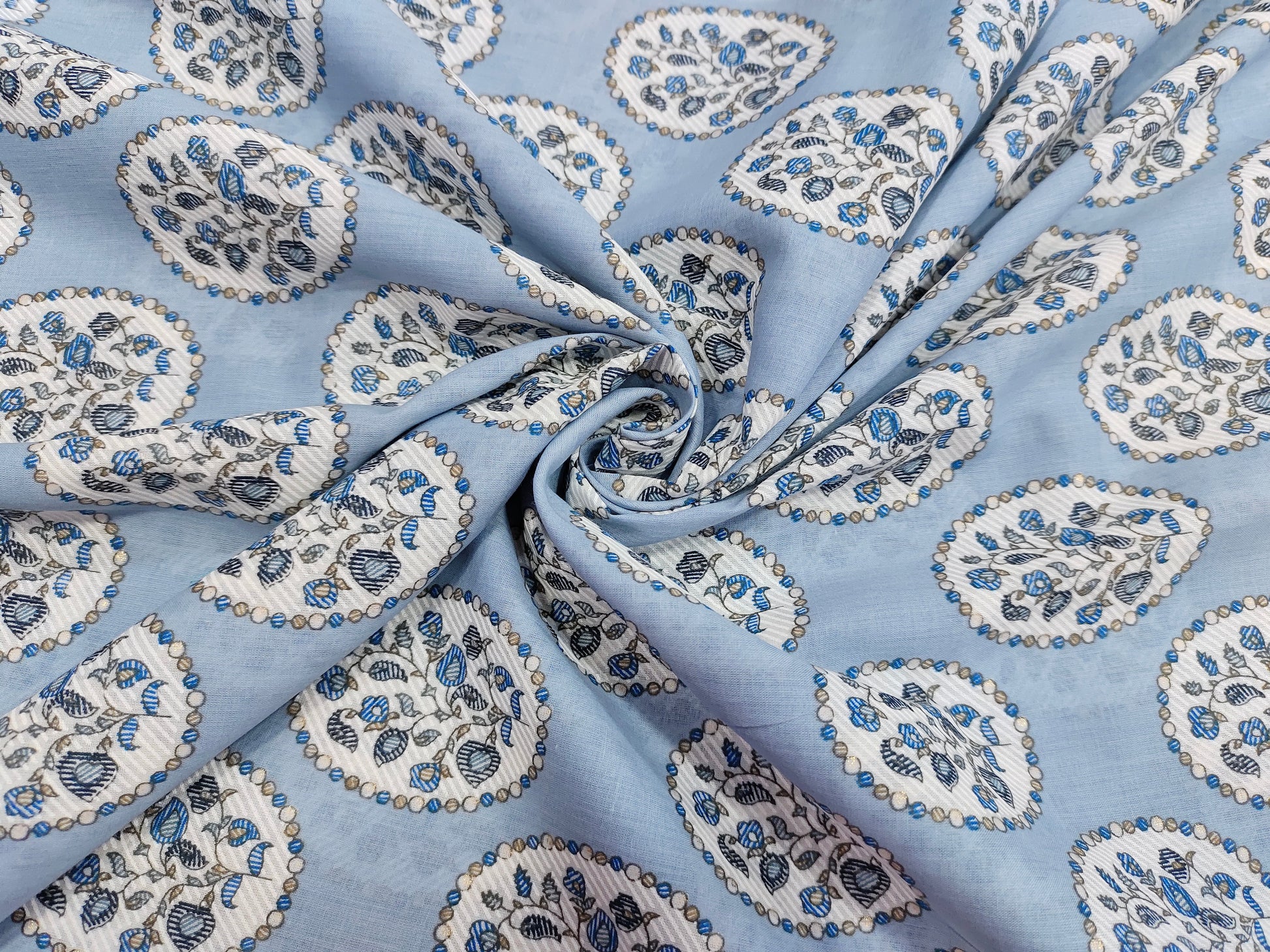 Cotton screen print blue color
