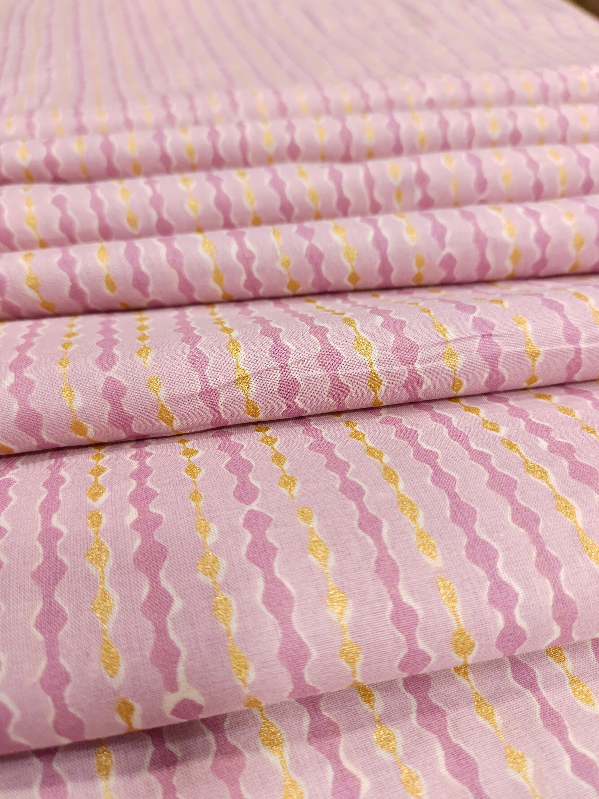 cotton screen print pink with little gold