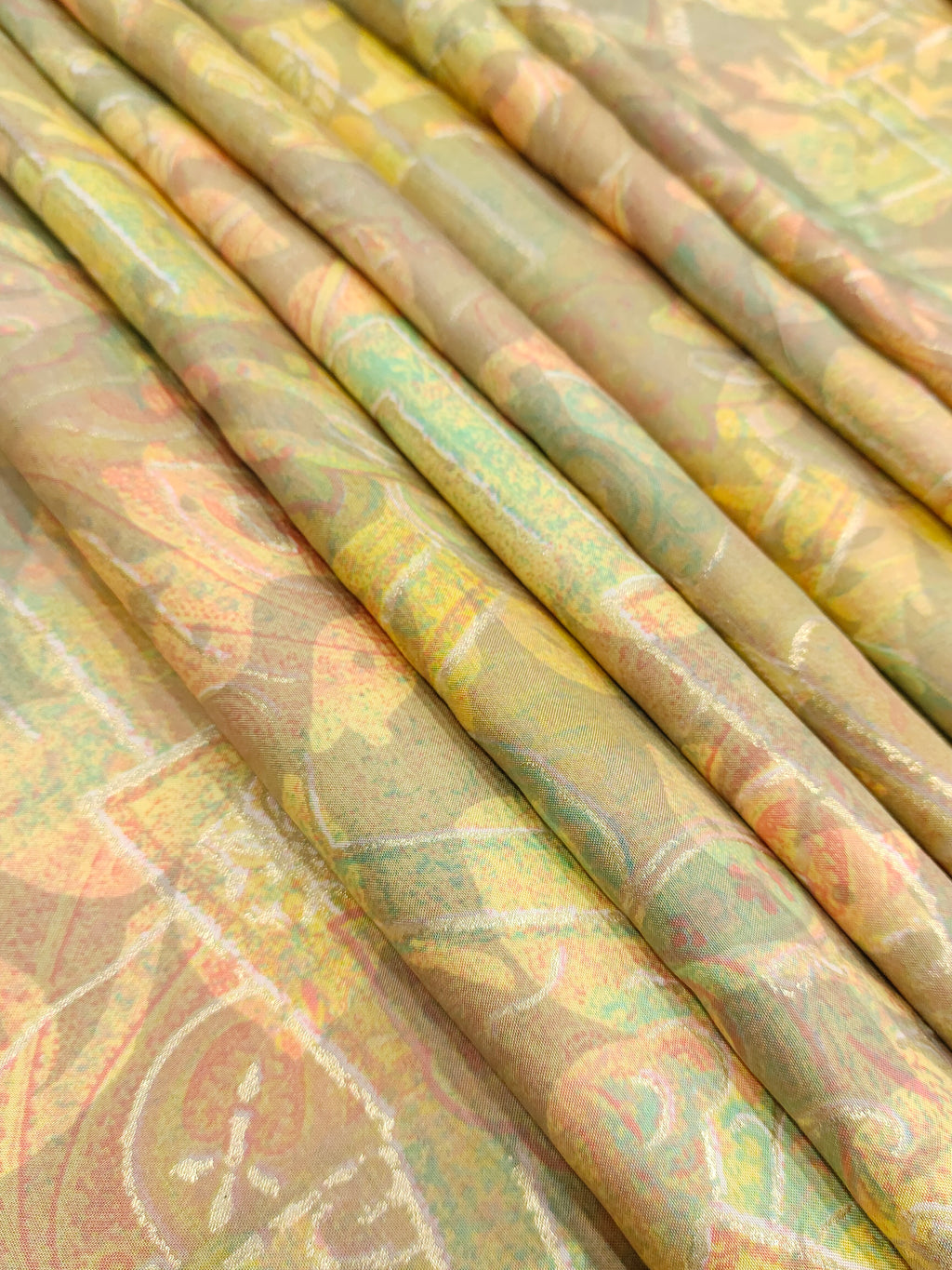 Muslin fabric with jaal print outline gold