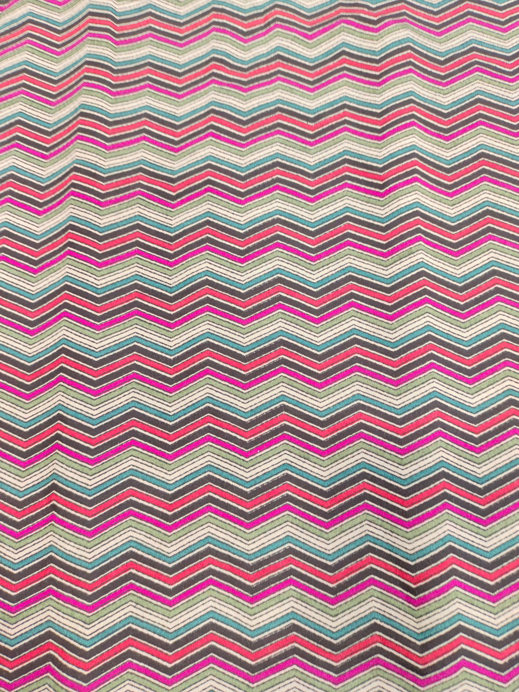 Muslin rickrack print with pink and green