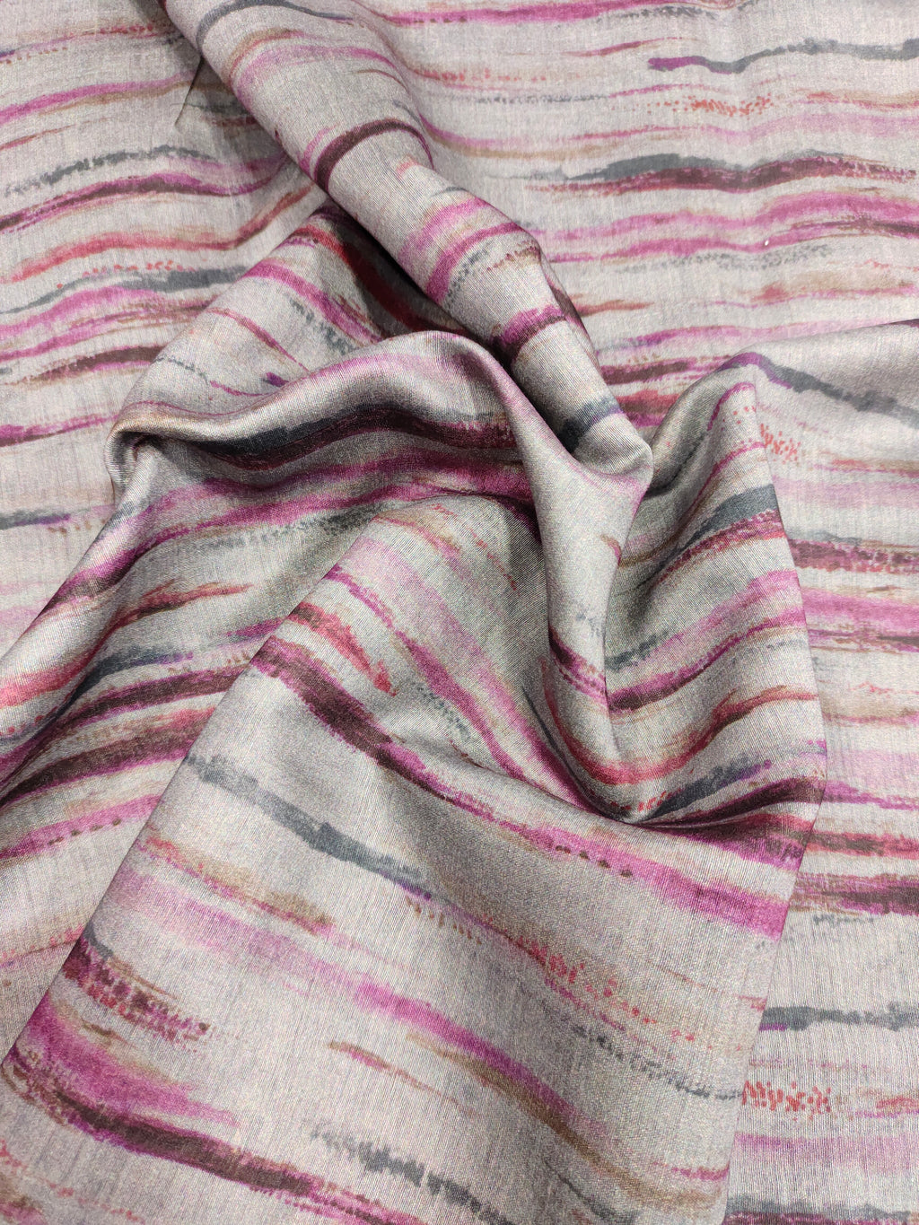 Grey maslin with maroon digital print