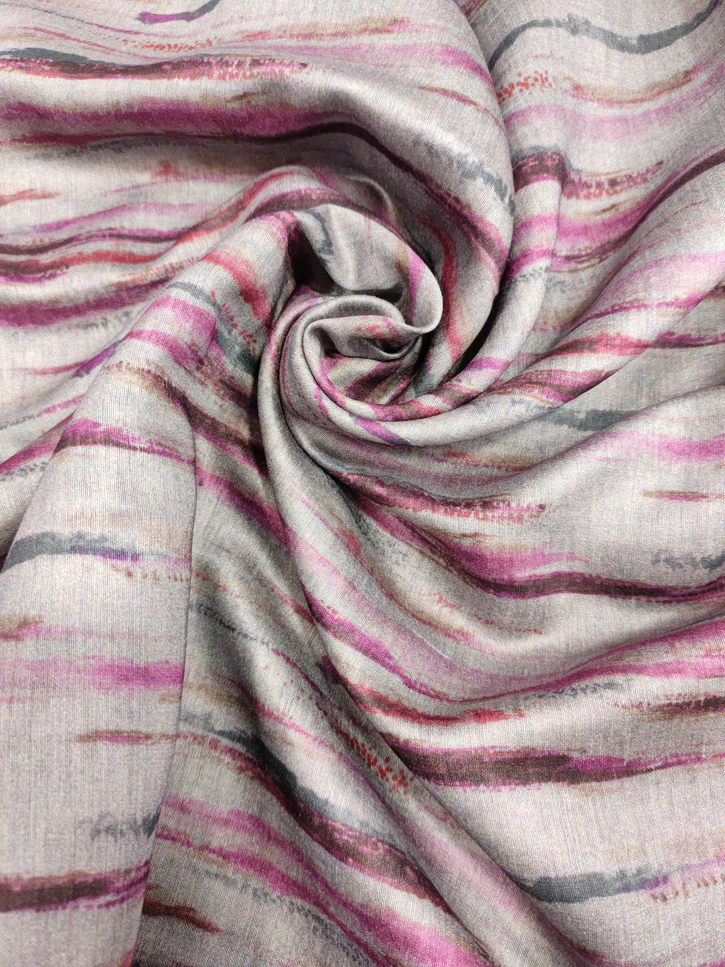 Grey maslin with maroon digital print