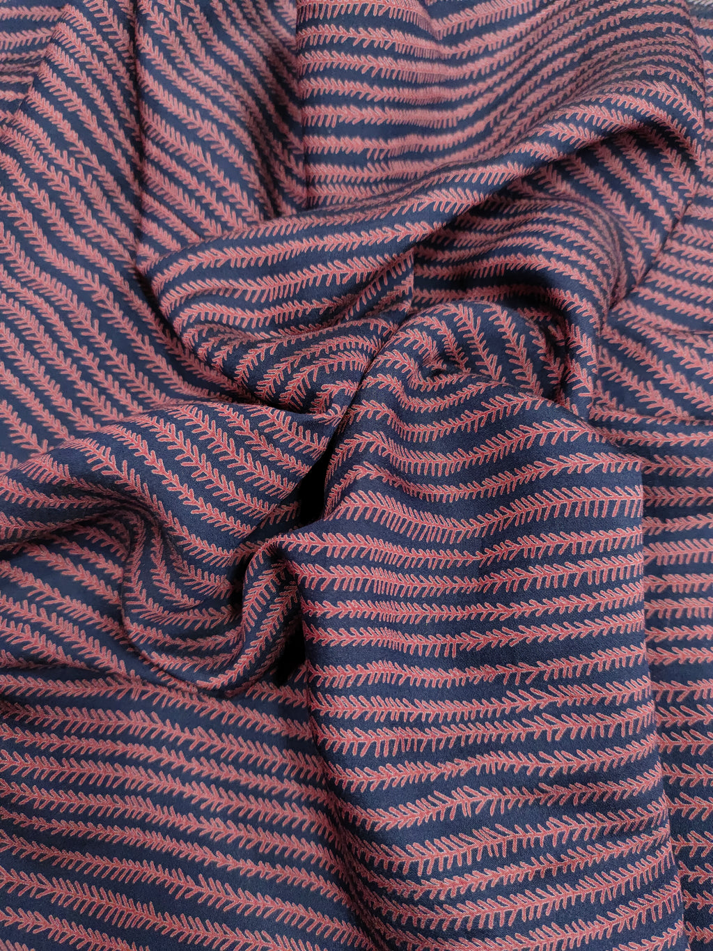 maslin navy with marron stripes