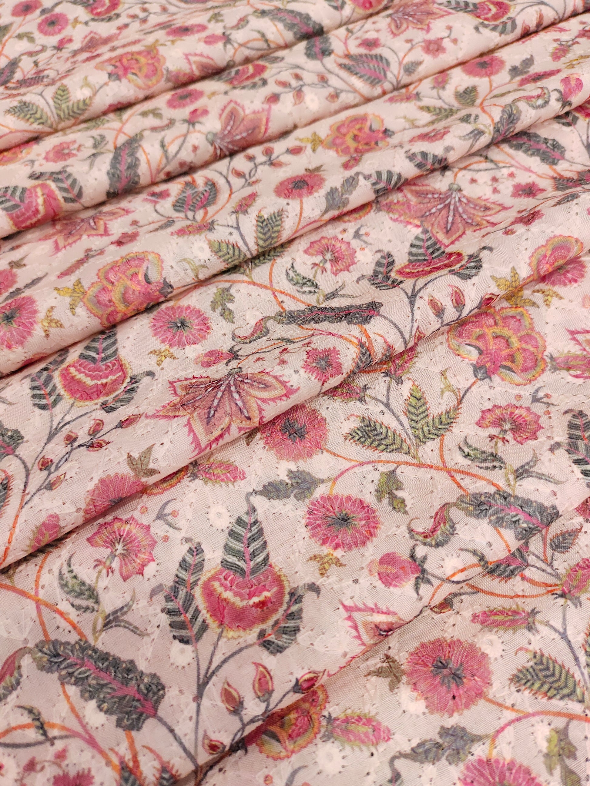 Cotton chikan with digital print with tomota color highlights