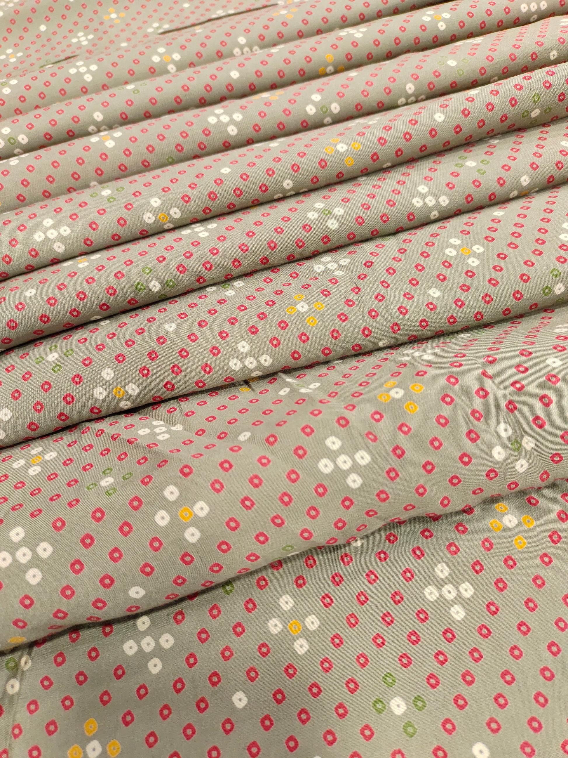 Maslin with bandani print