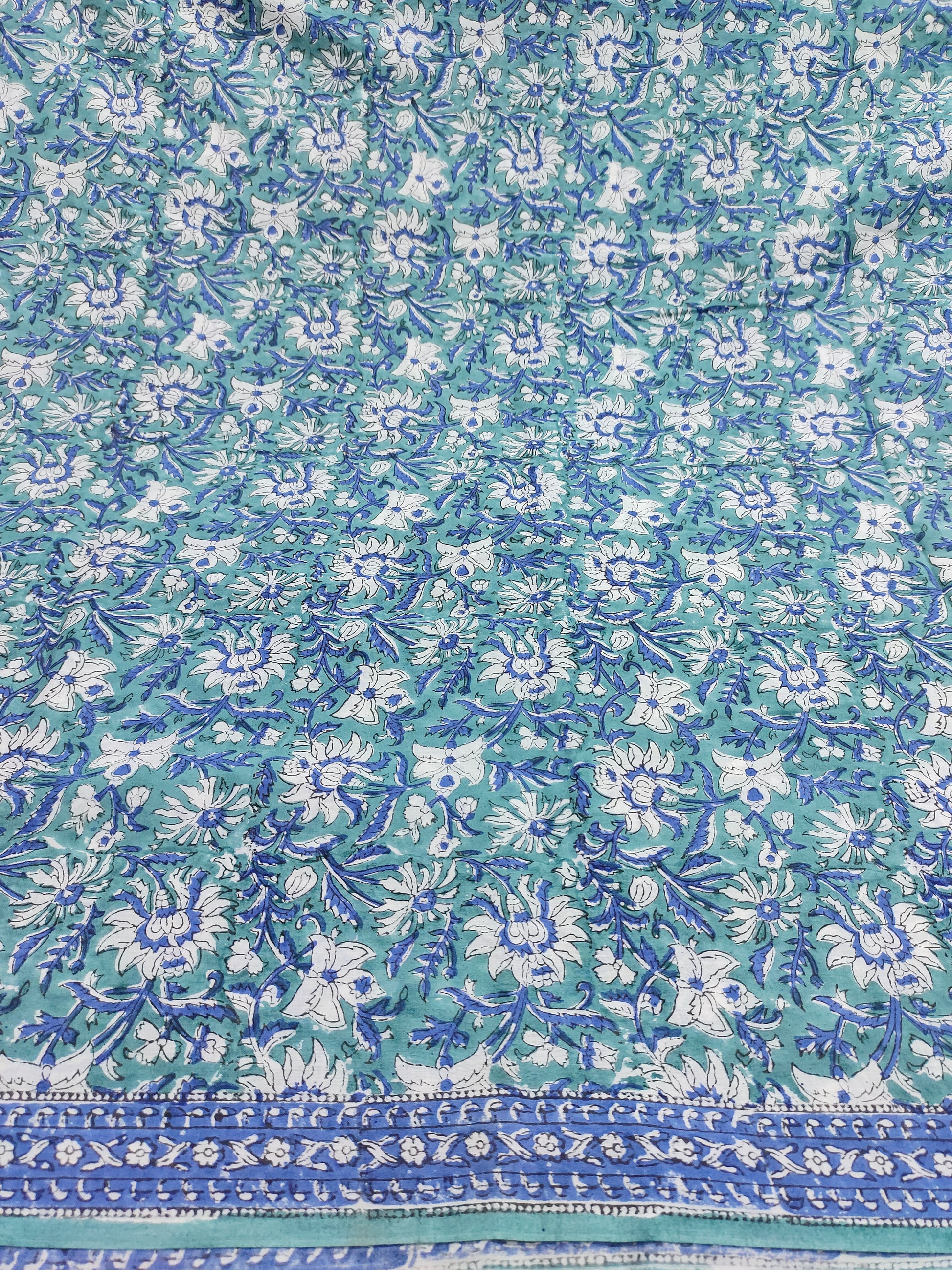 Cotton mulmul saree in pigment
