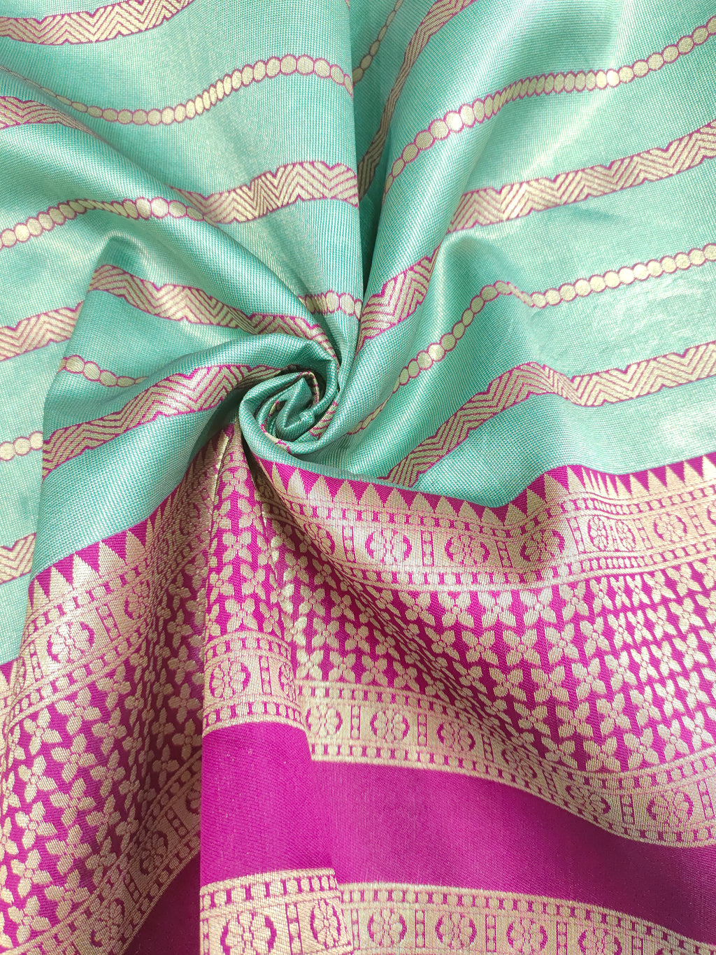 Sea green with magenta color