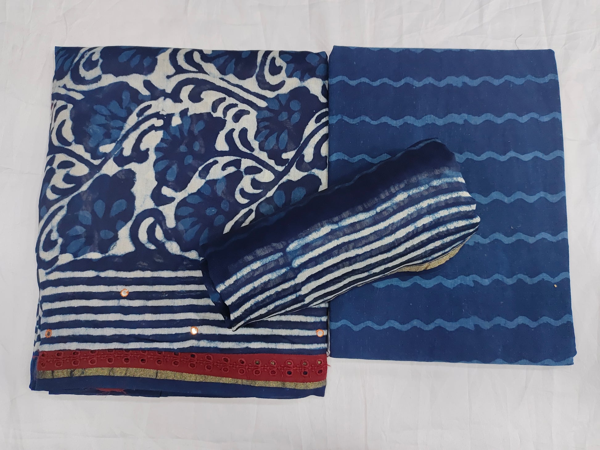 Indigo daboo chander sik fabric with hand block print added with chanderi silk dupatta