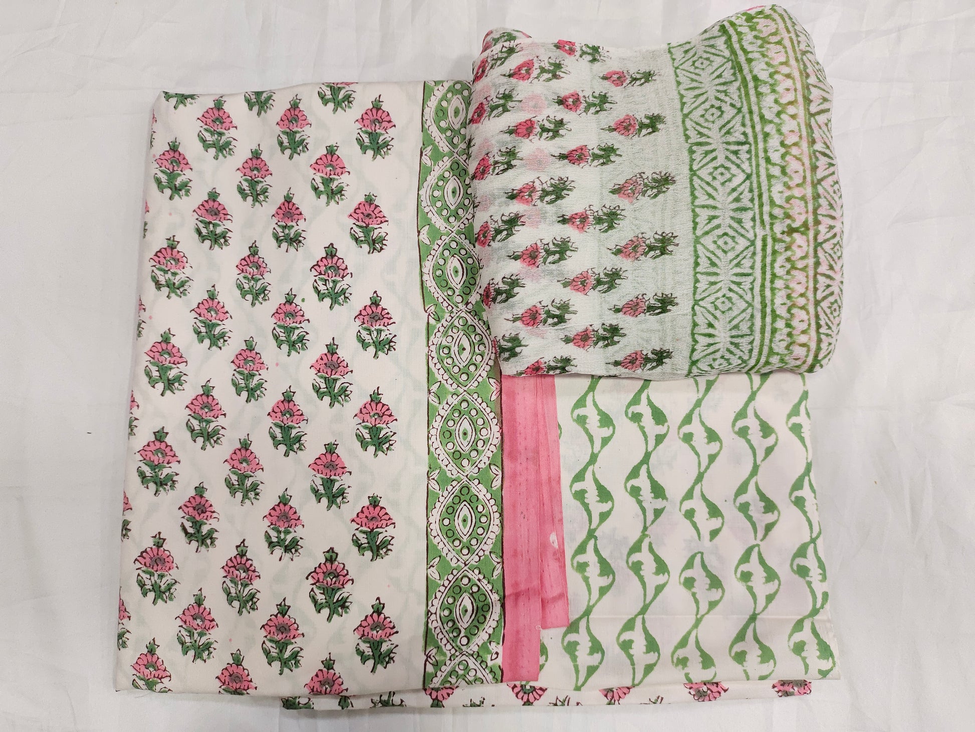 Lizzy bizzy hand block print with pink and green added withpure crepe dupatta