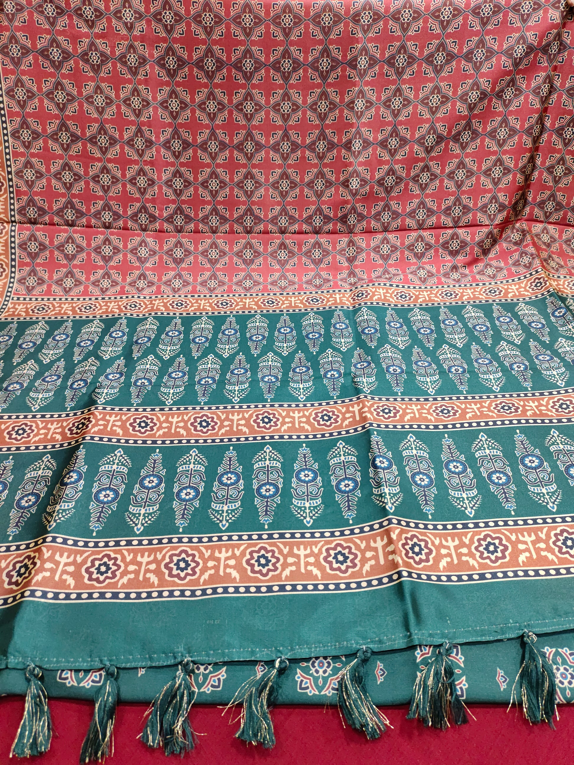Diya silk marron in color