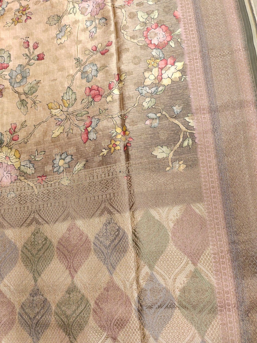 Diya silk butti rich pallu
