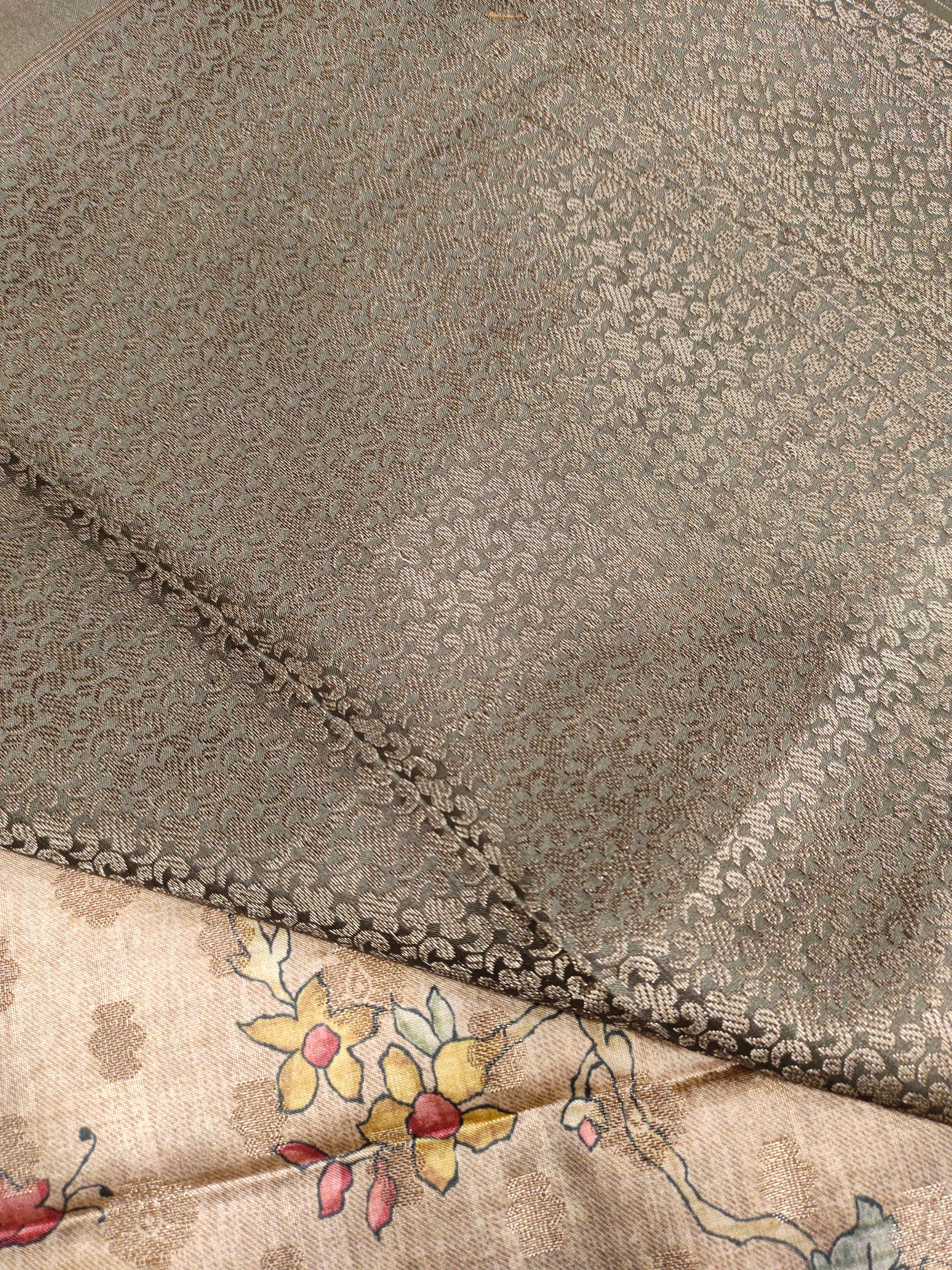 Diya silk butti rich pallu