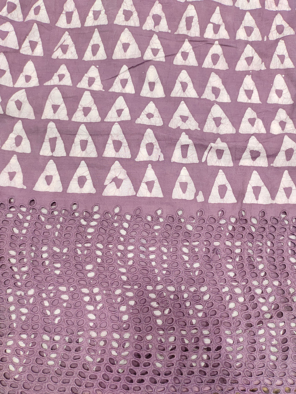 Light mauve cotton fabric with schifili embroidery