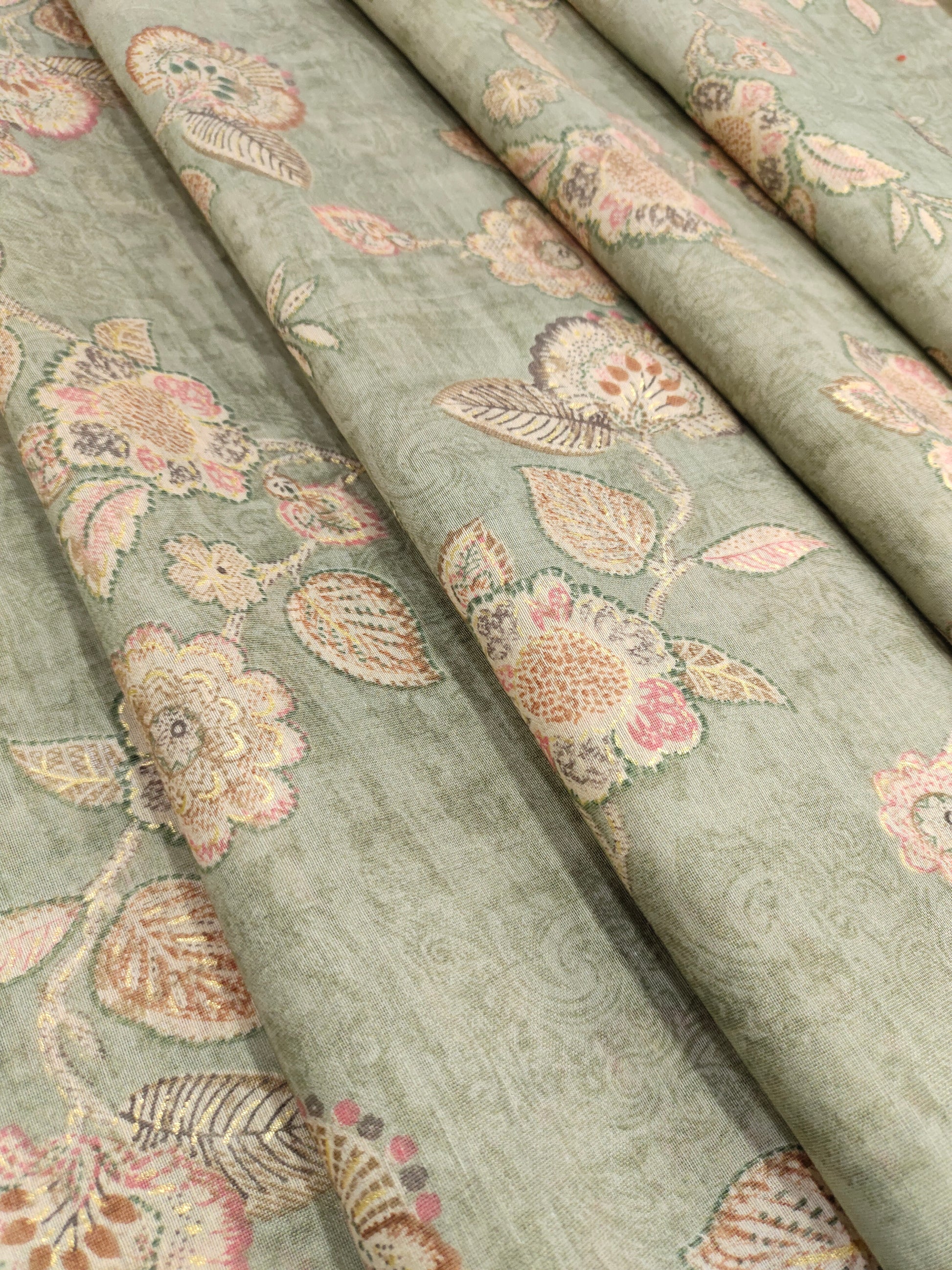 Light green linen aisha print with pink and gold foile.