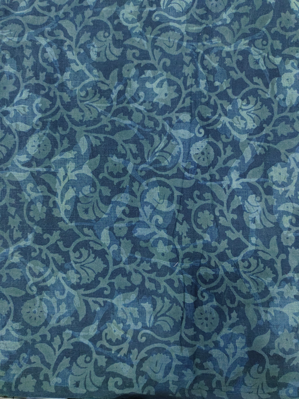 Indigo multi daboo in blue color