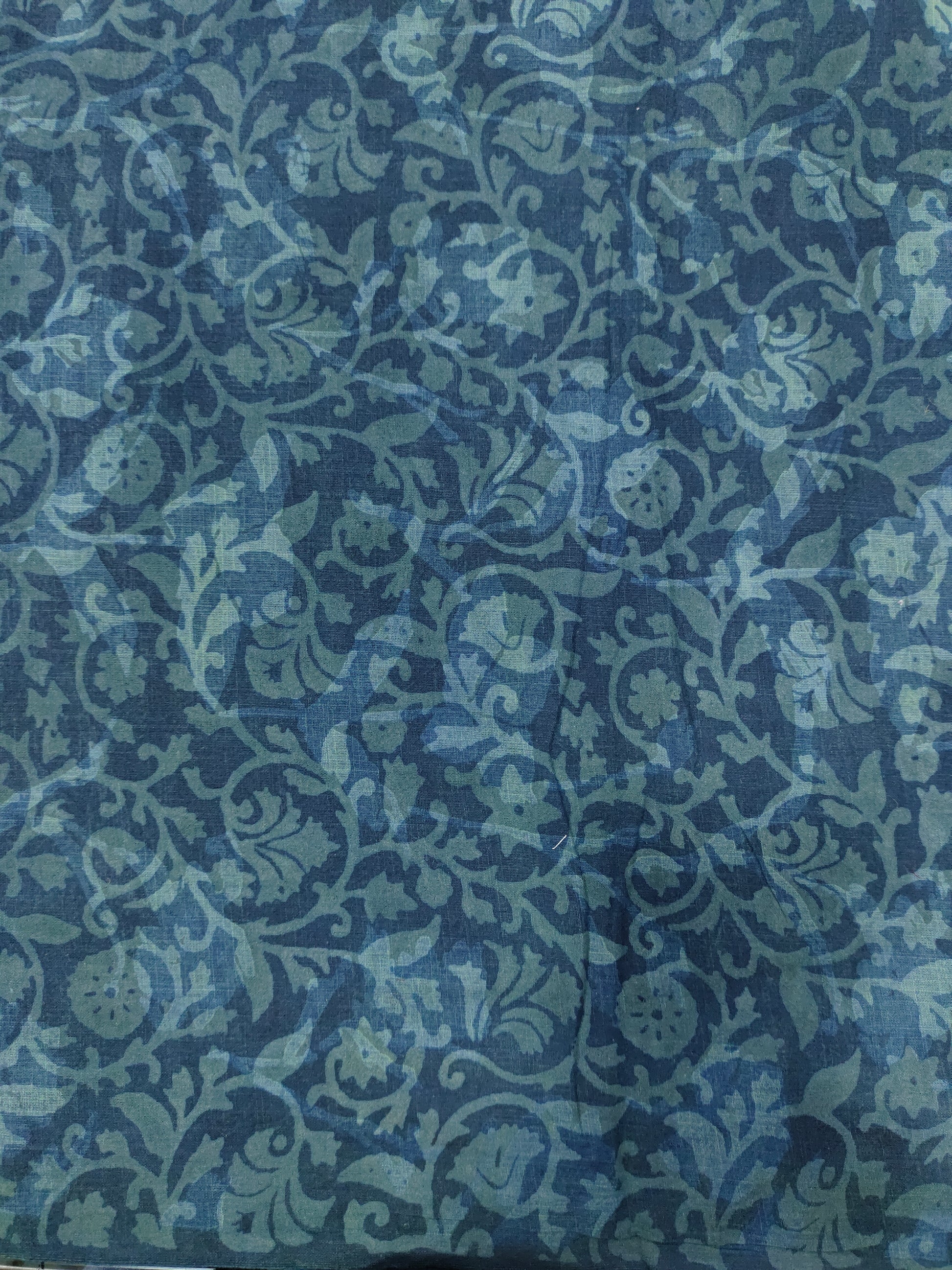 Indigo multi daboo in blue color