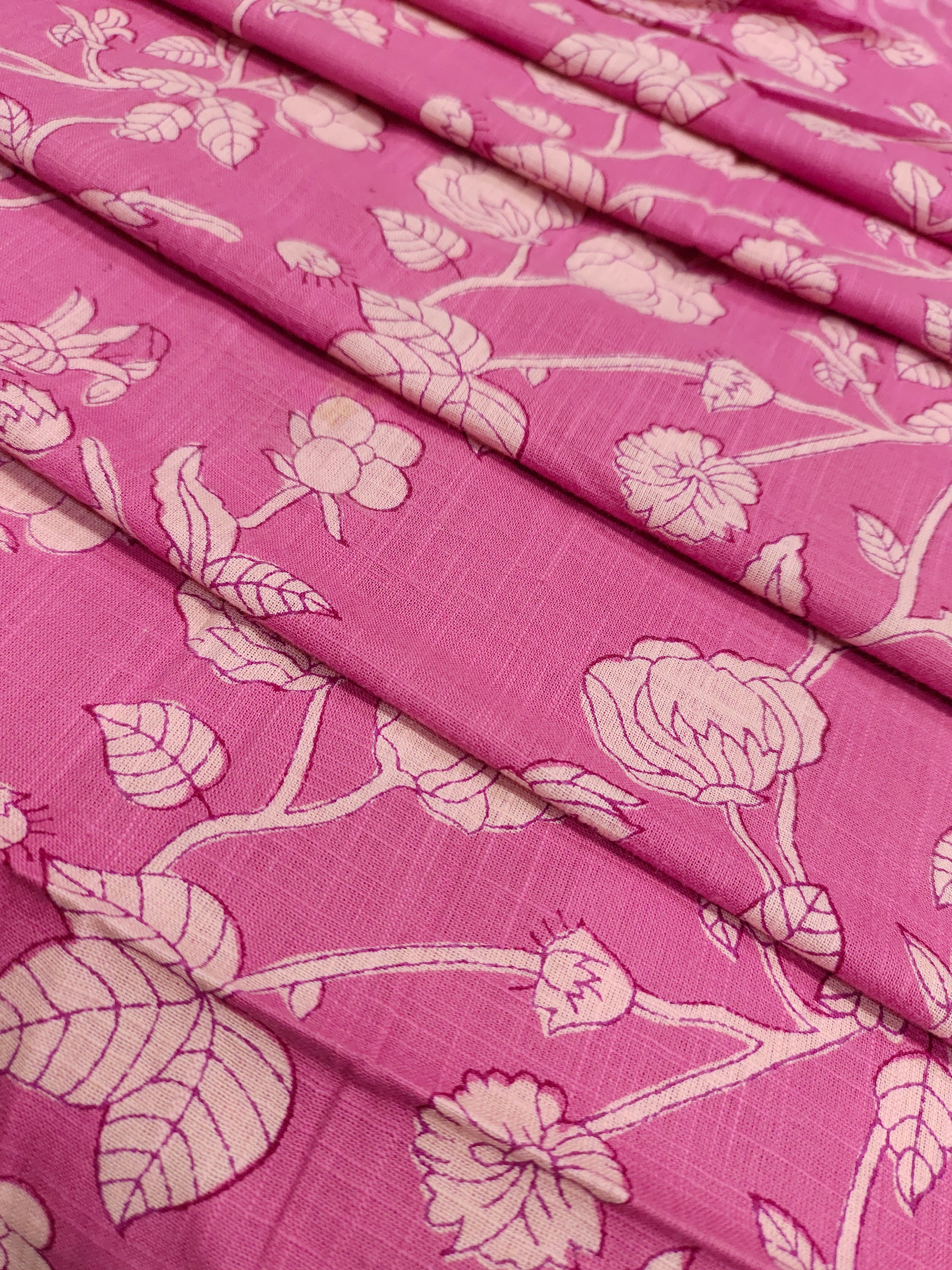 Printed pink fabric on cotton slub with offwhite.